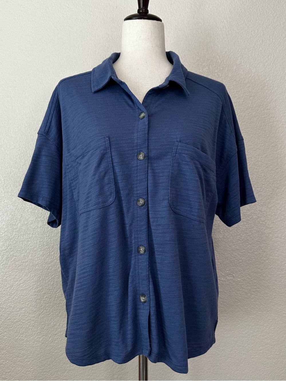 Eddie Bauer Women's BUNDLE (3) Short Sleeves Button Down Top, Sz Large - Picture 4 of 11